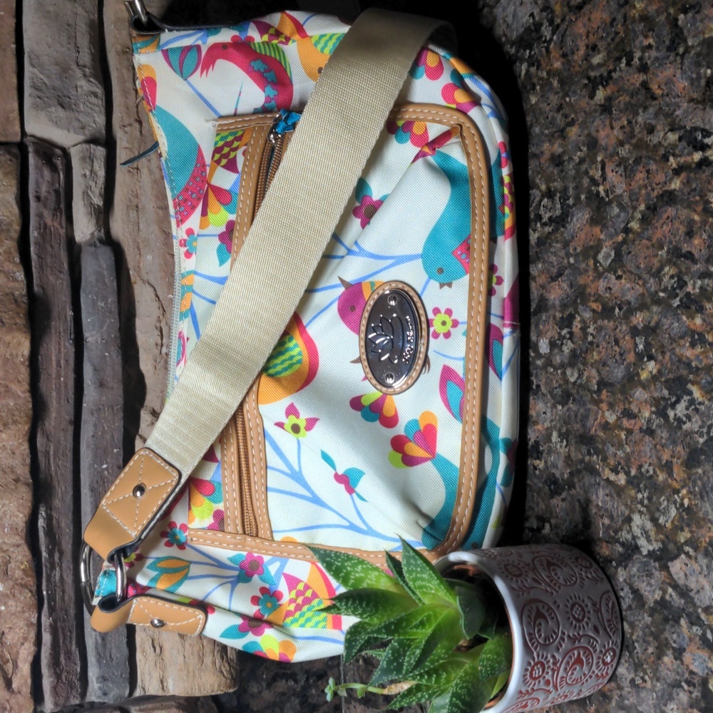 ♻️🪻Lily Bloom Colorful Bird Crossbody Bag $13 Is FINAL B4 Donation!